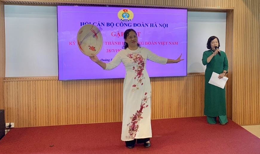 Luôn nhiệt tình với công tác giáo dục