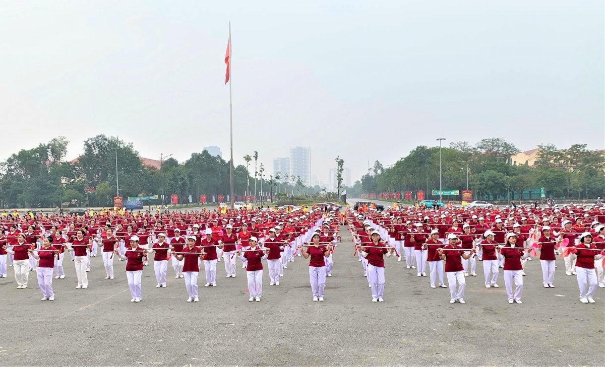 Hơn 2.000 NCT tỉnh Bắc Ninh tham gia đồng diễn