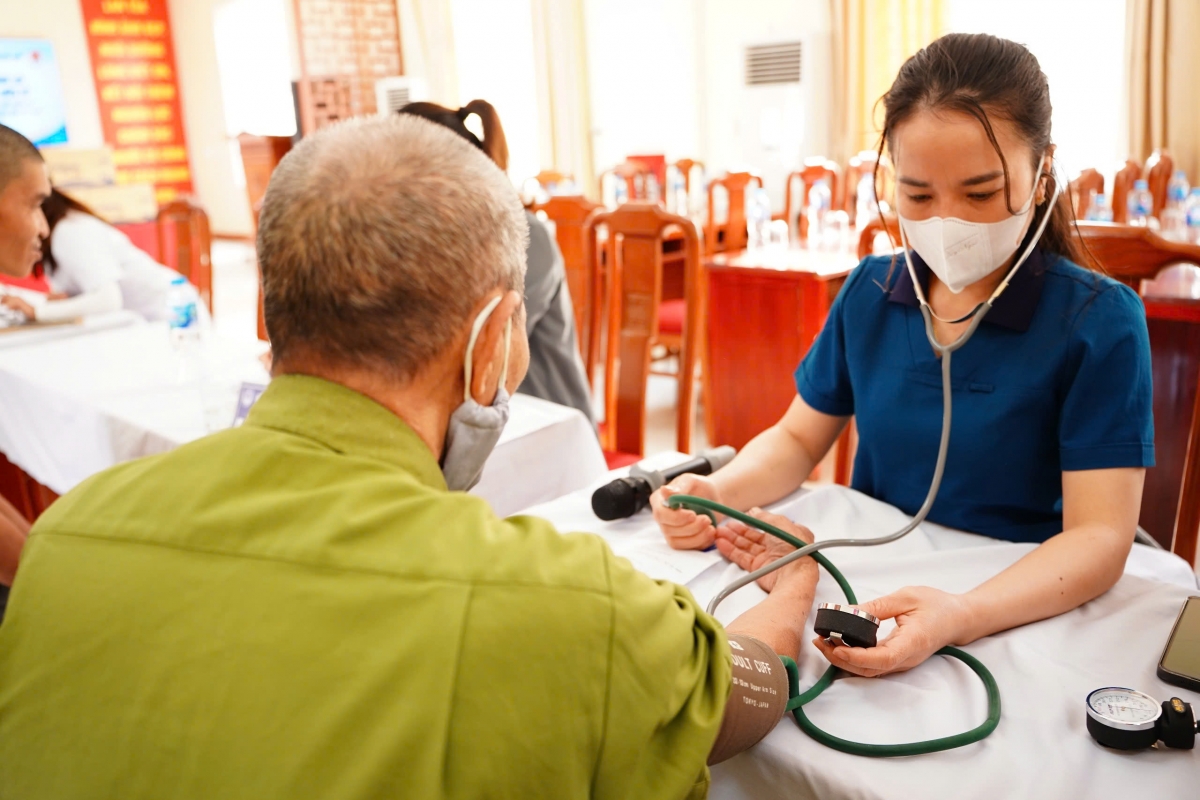 Người cao tuổi có nguy cơ bị bệnh phổi cao hơn trong mùa lạnh