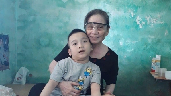 Quyết định của Tòa án chậm được thực thi, cụ bà 72 tuổi mòn mỏi chờ nhận lại phần đất bị lấn chiếm