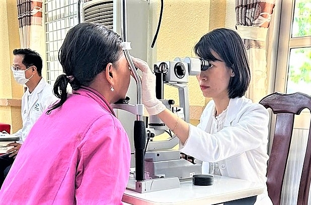 Khám sức khỏe cho NCT tỉnh Đồng Tháp nhân Tháng hành động vì NCT Việt Nam năm 2025