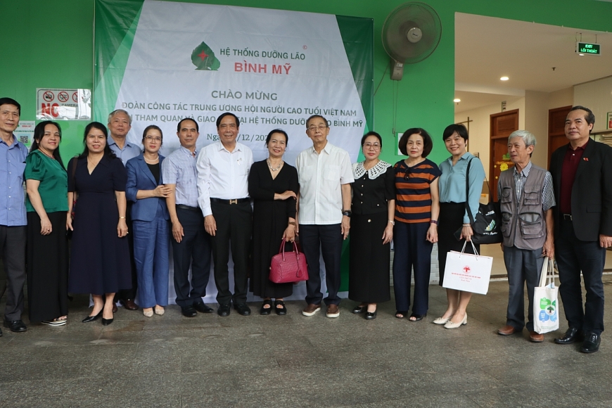 Đoàn công tác Hội Người cao tuổi Việt Nam tham quan Hệ Thống Dưỡng Lão Bình Mỹ