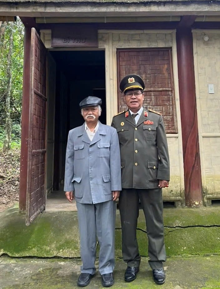 Ký sự về nguồn ở Kroong – giữa đại ngàn, lịch sử thấm vào trách nhiệm