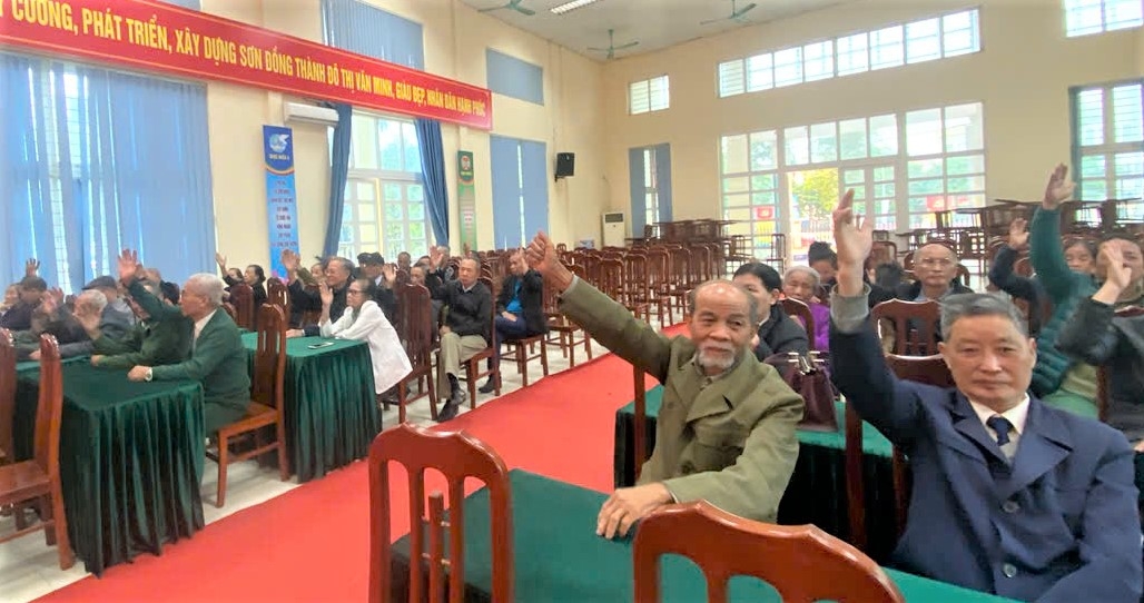 Hợp nhất, thành lập Hội NCT xã Sơn Đồng theo mô hình mới