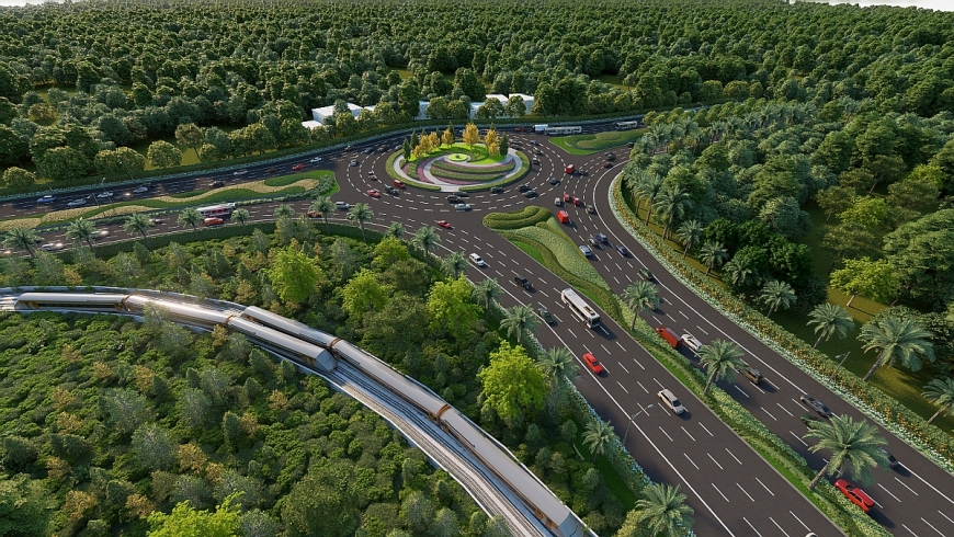 Hai bên đại lộ được phủ xanh bằng những hàng me tây cao lớn, tạo cảnh quan hiện đại, hài hòa và thân thiện với môi trường