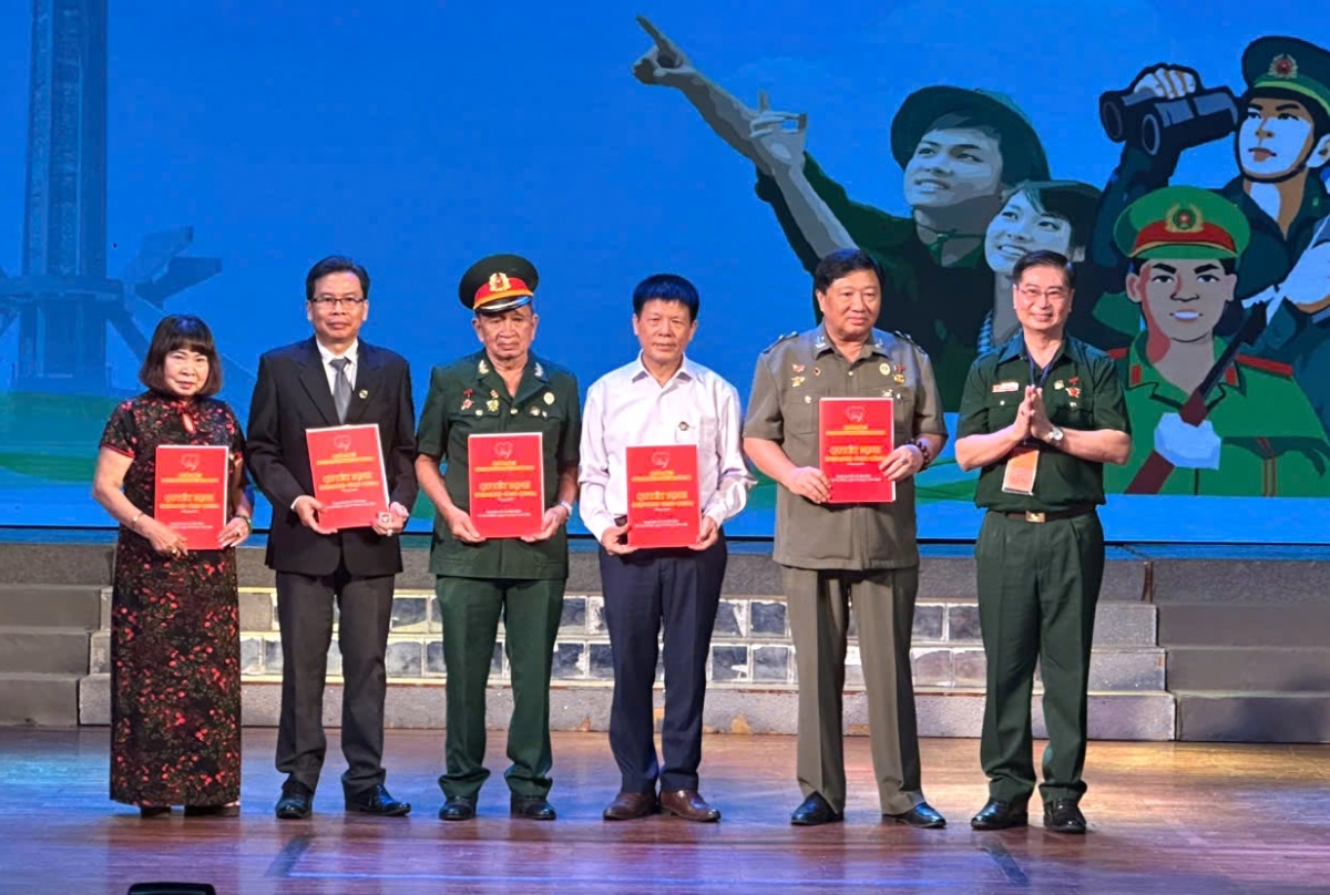 Câu lạc bộ Trái tim Người lính Phương Nam ra mắt Ban Pháp luật – Chính sách – Người có công