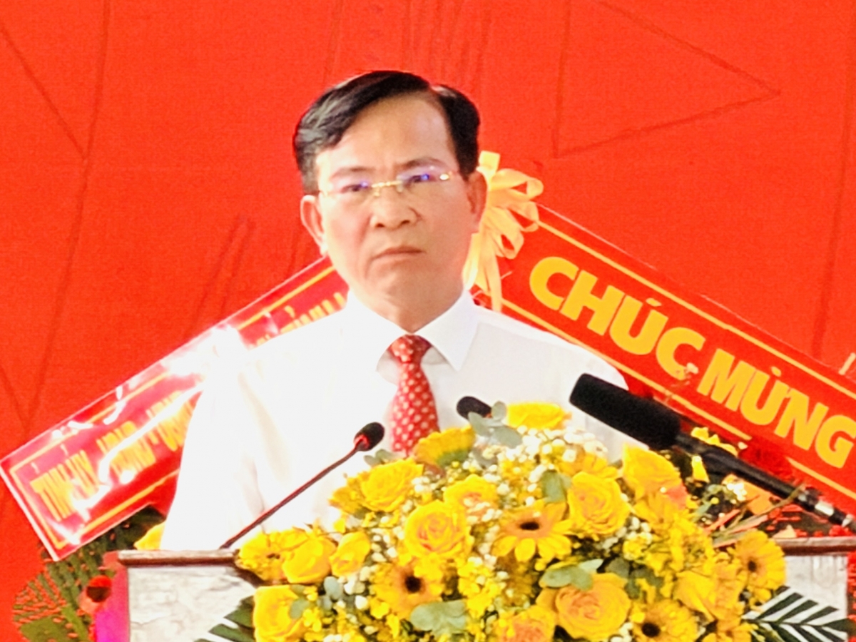 Đồng chí Hồ Văn Mười, Phó Bí thư Tỉnh ủy, Chủ tịch UBND tỉnh Lâm Đồng phát biểu tại buổi lễ