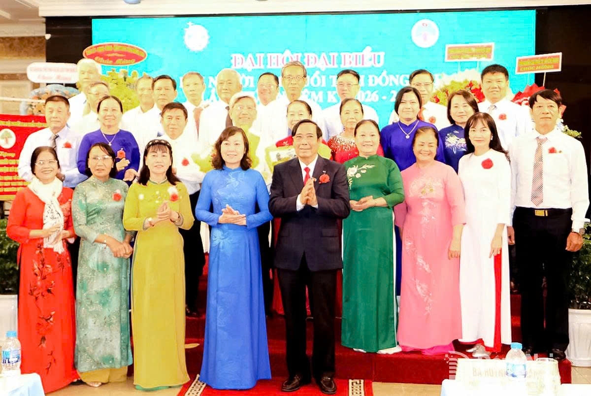 3.	Các đại biểu dự đại hội