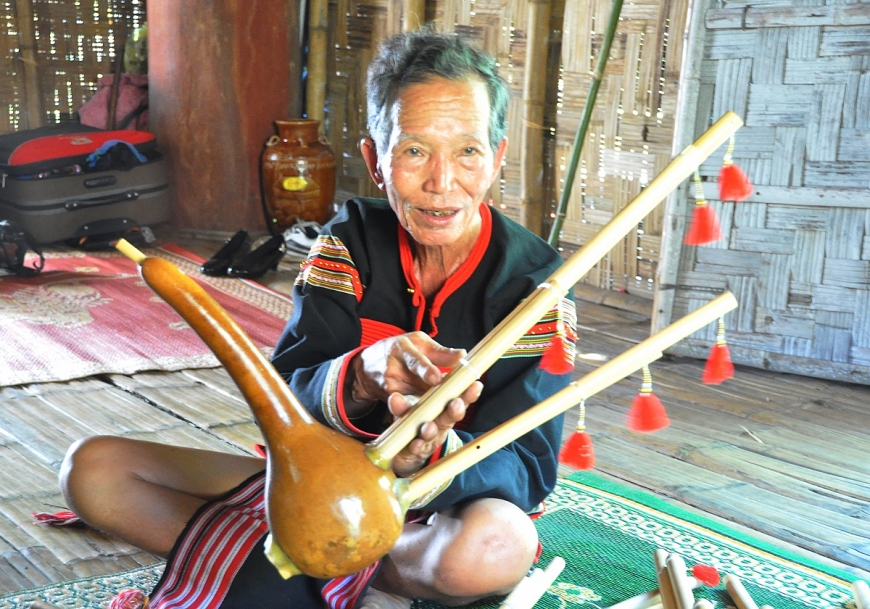 bầu trời văn hóa Ê Đê