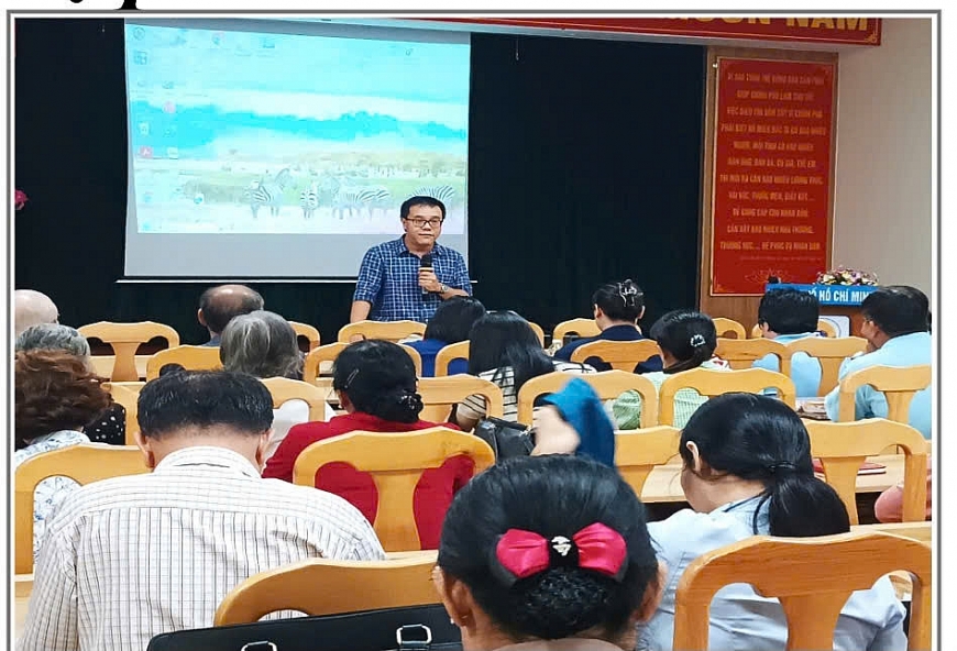 Tập huấn kĩ năng chăm sóc người cao tuổi tại cộng đồng