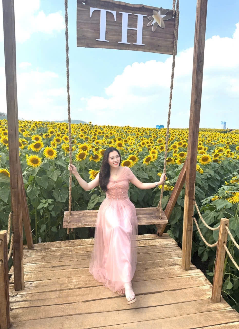 Nhiều địa điểm check in đẹp tại đồi hoa hướng dương