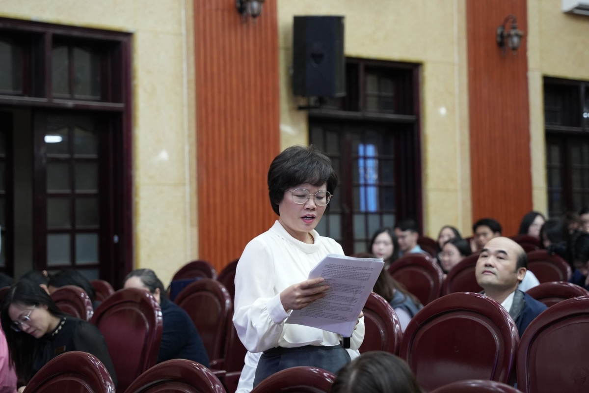 Tổ chức Hội nghị đối thoại giữa Hiệu trưởng với sinh viên năm học 2025-2026