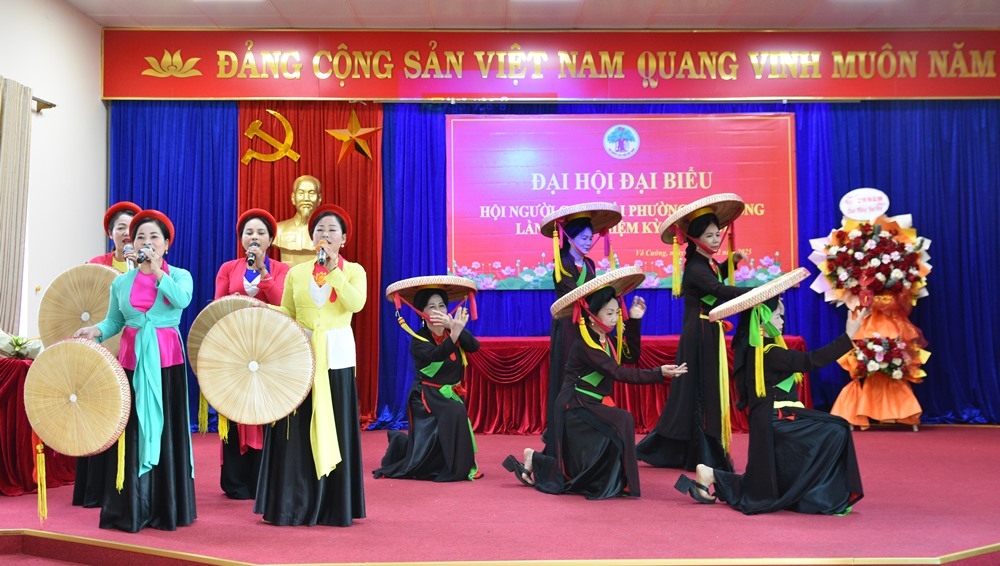 Tiết mục văn nghệ chào mừng Đại hội