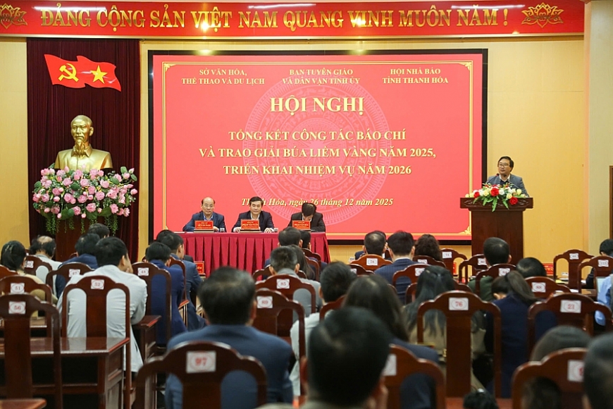 Phóng viên Tạp chí Người cao tuổi nhận Bằng khen của Chủ tịch UBND tỉnh Thanh Hóa