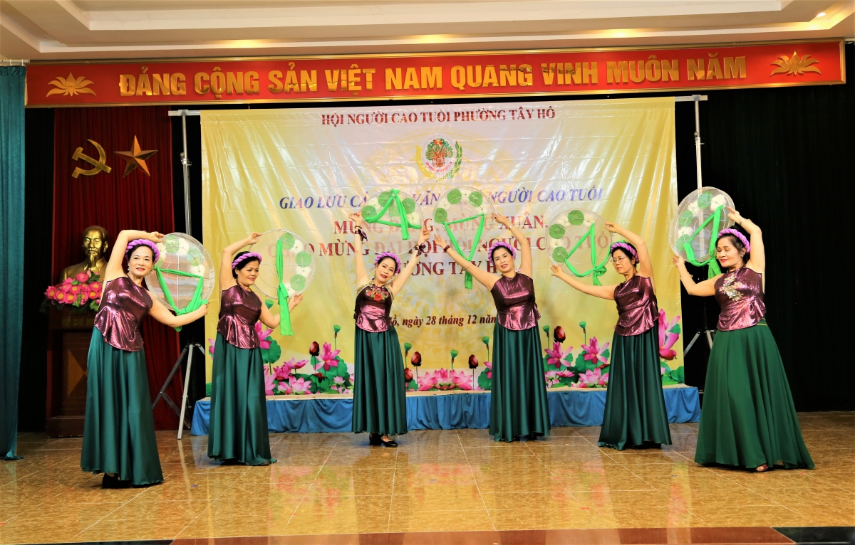 Một tiết mục tại buổi Giao lưu