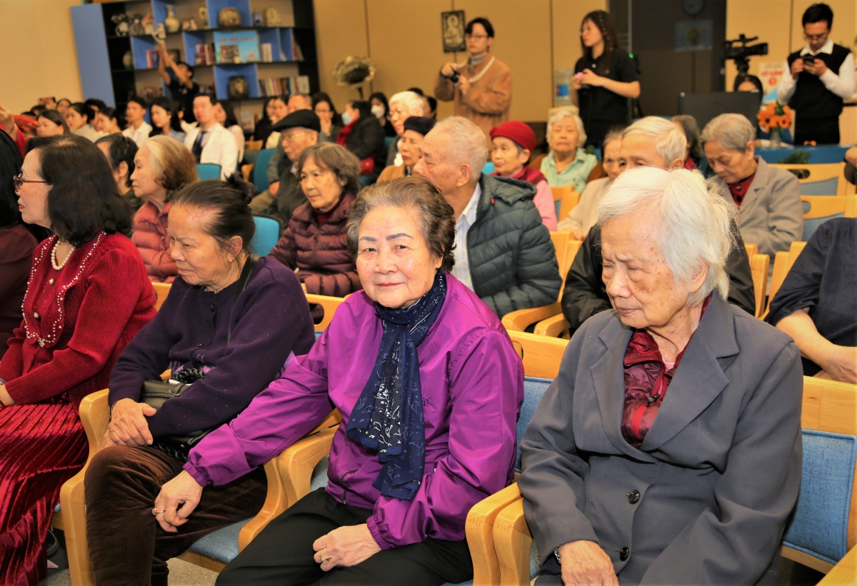 Diễn đàn Tuổi Bạc số 12: Gìn giữ nét đẹp - Rạng rỡ tuổi bạc