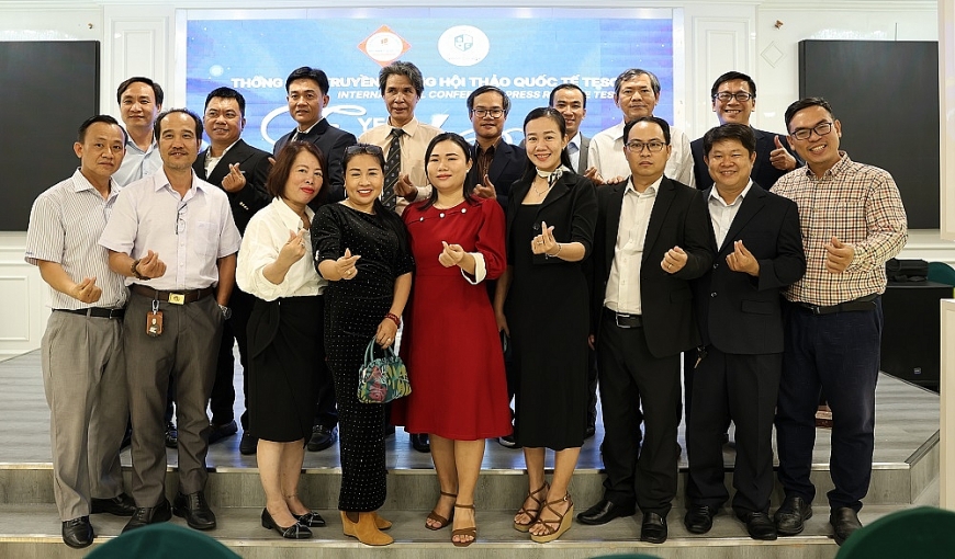 Viện Nghiên cứu Hướng nghiệp và Hội nhập quốc tế là một tổ chức tiên phong tại Việt Nam trong nghiên cứu về định hướng nghề nghiệp, tư vấn phát triển năng lực nghề và hội nhập quốc tế cho người lao động, sinh viên và các tổ chức giáo dục – doanh nghiệp