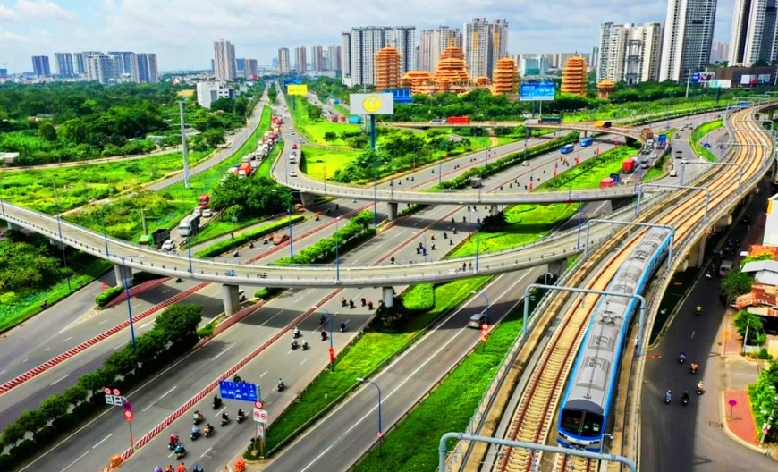 Bốn trụ cột để kinh tế TP Hồ Chí Minh bứt tốc, phát triển