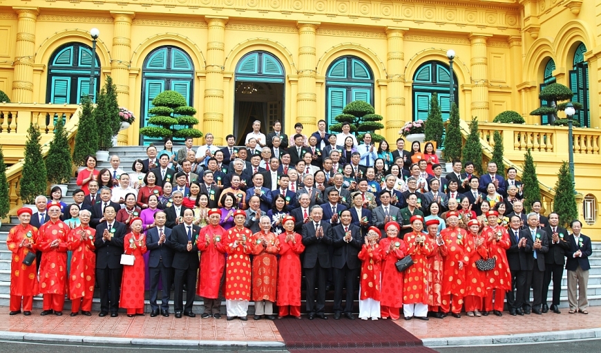 Kinh tế bạc ở Việt Nam: Già hóa dân số và bài toán phát triển quốc gia