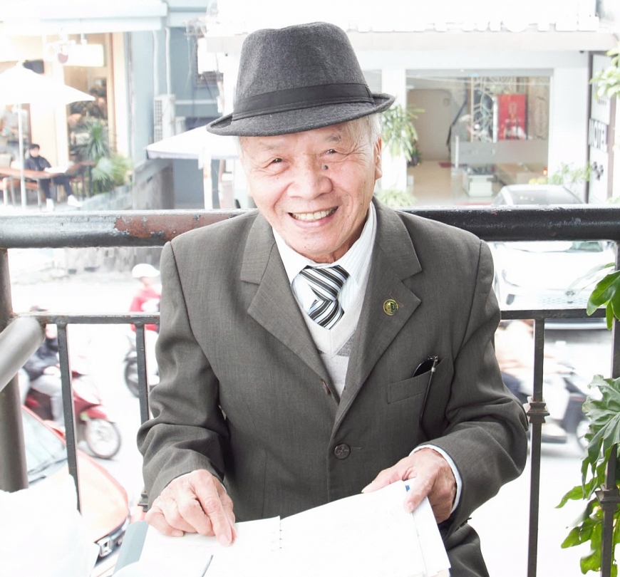 Học tập suốt đời: Câu chuyện của “sinh viên” 80 tuổi