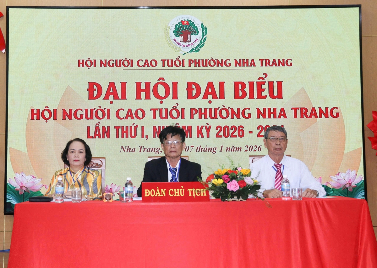 Đoàn Chủ tịch điều hành Đại hội