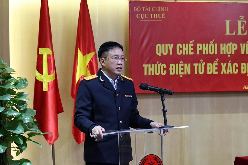 Phó Cục trưởng Cục Thuế Mai Sơn phát biểu tại buổi lễ.