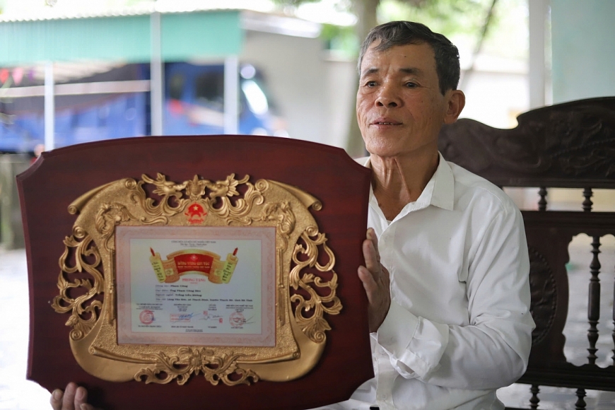 Làng trầu tiến vua rộn ràng vào vụ Tết