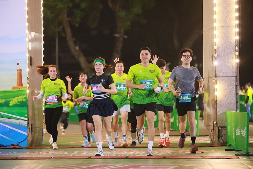 Hàng nghìn runner sôi động tại Giải bán marathon Quốc tế Việt Nam 2026 do Herbalife tài trợ
