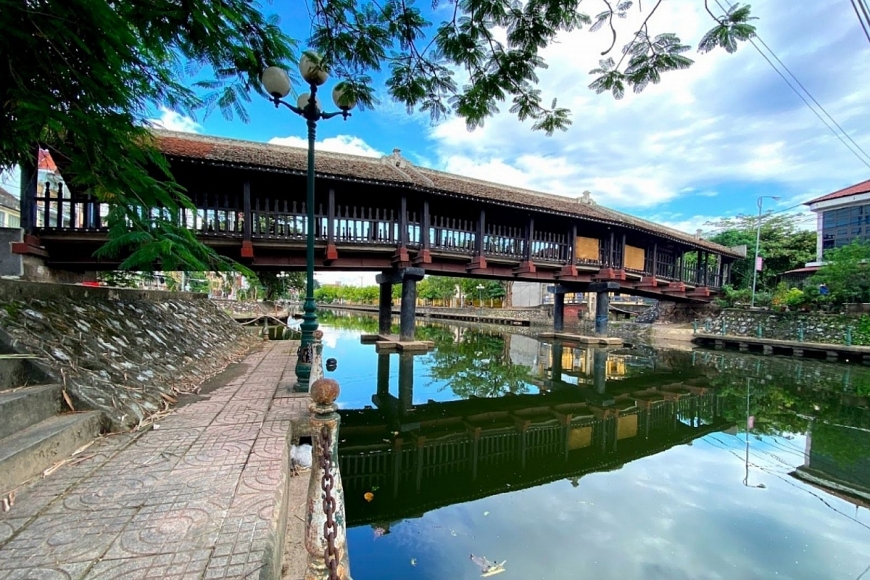 cầu ngói cần được bảo tồn và phát huy