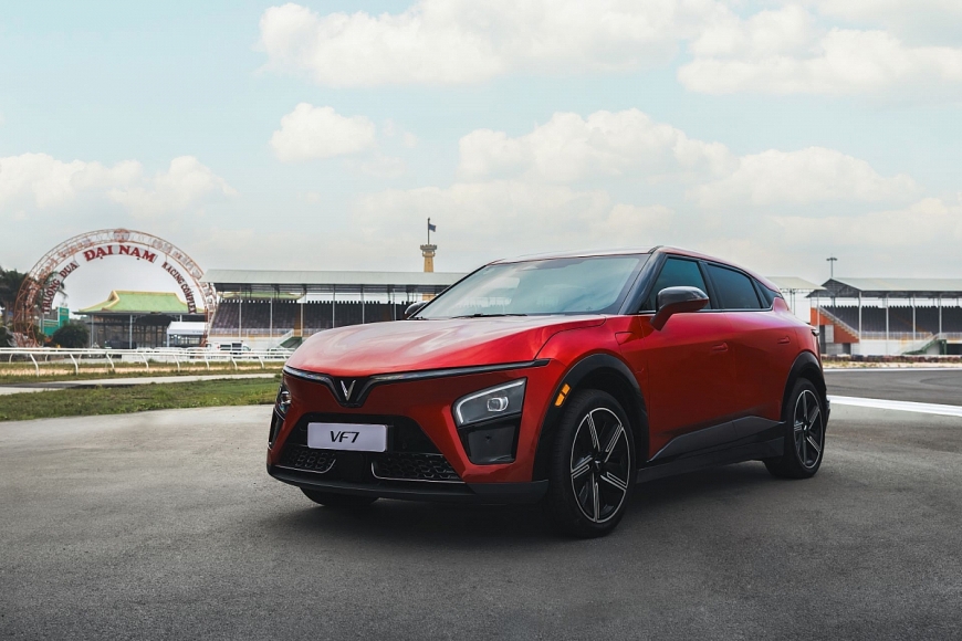 Cơ hội vàng cho người đam mê tốc độ sở hữu VinFast VF 7 giá tốt trước Tết