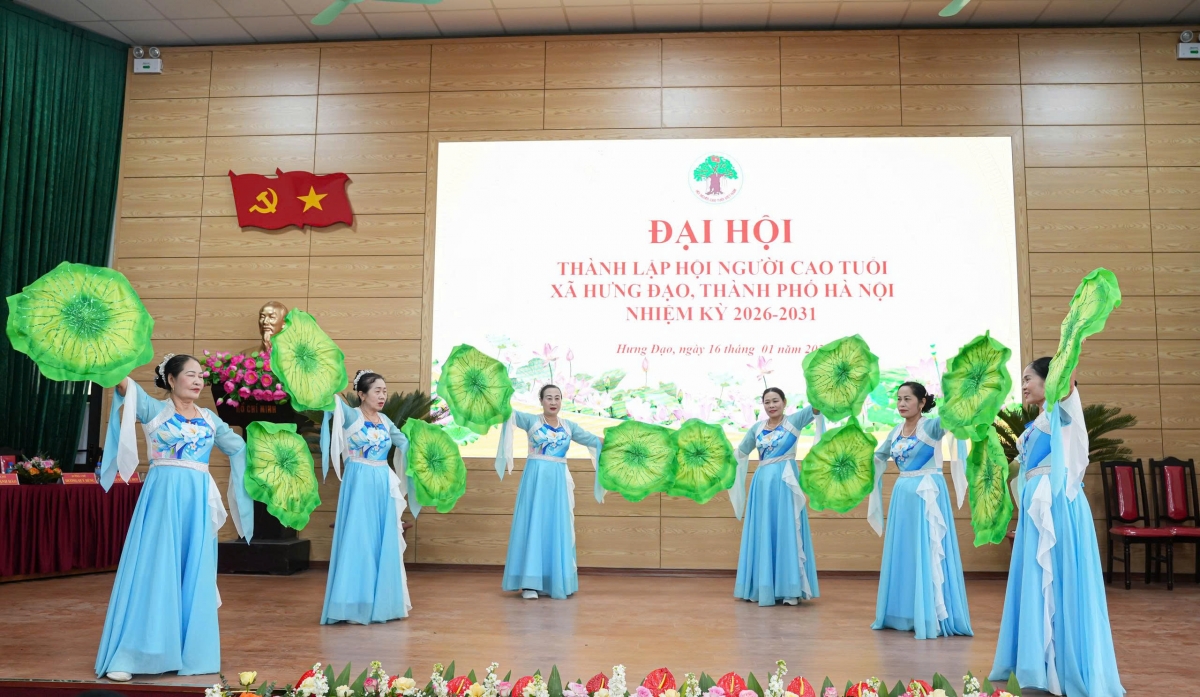 Tiết mục văn nghệ chào mừng Đại hội