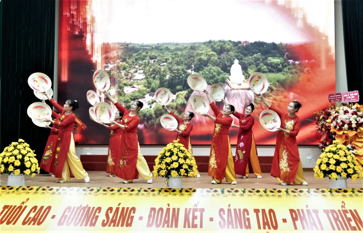 Tiết mục văn nghệ chào mừng