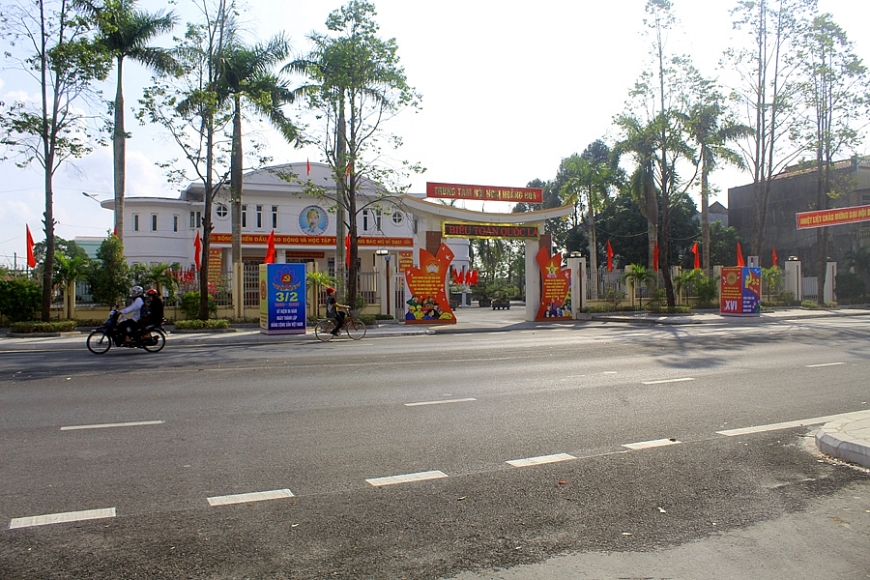 Xã Hoằng Hóa trang hoàng rực rỡ trước ngày bầu cử