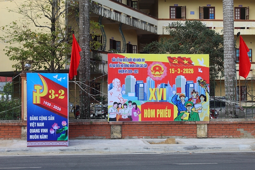 Xã Hoằng Hóa trang hoàng rực rỡ trước ngày bầu cử