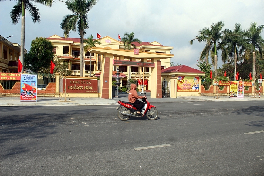 Xã Hoằng Hóa trang hoàng rực rỡ trước ngày bầu cử