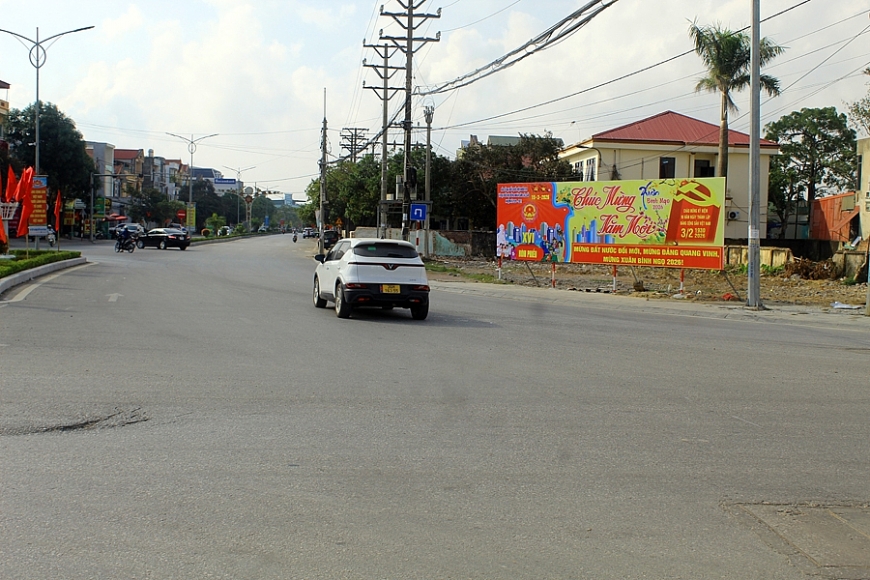 Xã Hoằng Hóa trang hoàng rực rỡ trước ngày bầu cử