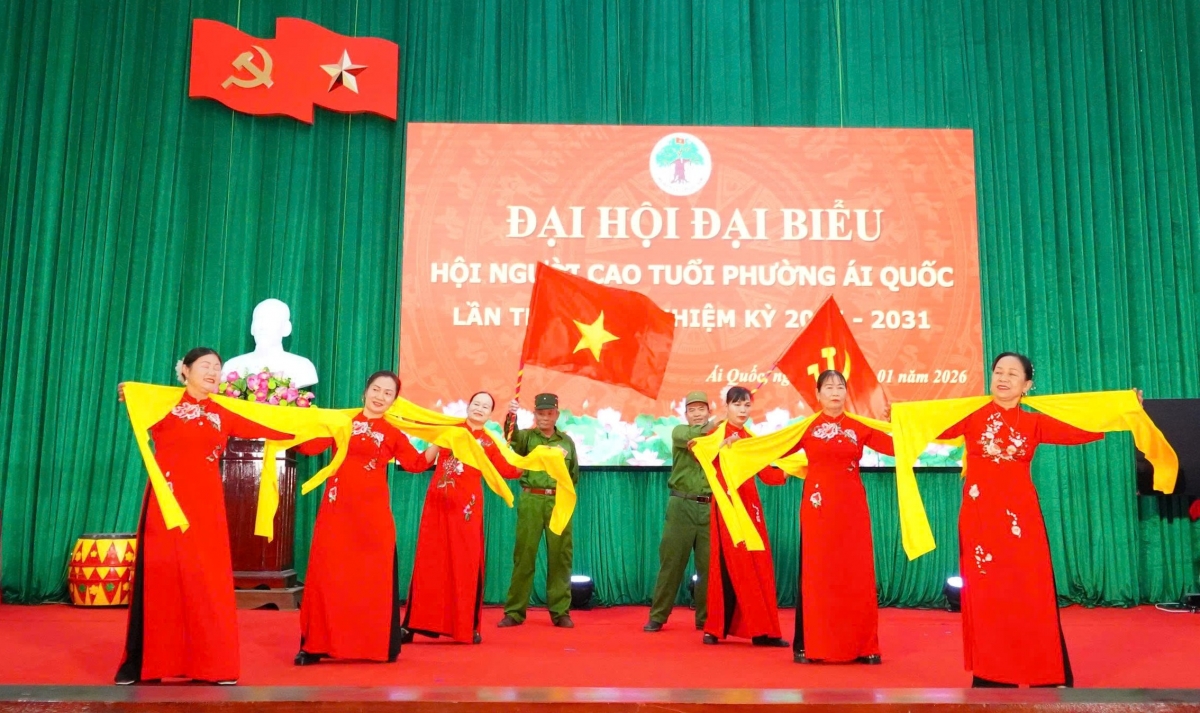 Tiết mục văn nghệ chào mừng Đại hội