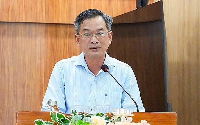 Ông Nguyễn Văn Khởi, Phó Chủ tịch Uỷ ban MTTQ Việt Nam tỉnh Cà Mau phát biểu tại Hội nghị. Ảnh Báo Cà Mau