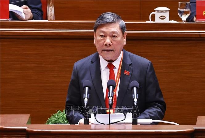 Đồng chí Trần Văn Rón, Ủy viên Trung ương Đảng, Phó Chủ nhiệm Thường trực Ủy ban Kiểm tra Trung ương, tham luận về vấn đề “Đổi mới công tác kiểm tra, giám sát góp phần tăng cường kỷ luật, kỷ cương, nâng cao năng lực lãnh đạo, sức chiến đấu của Đảng, đáp ứng yêu cầu nhiệm vụ trong tình hình mới”