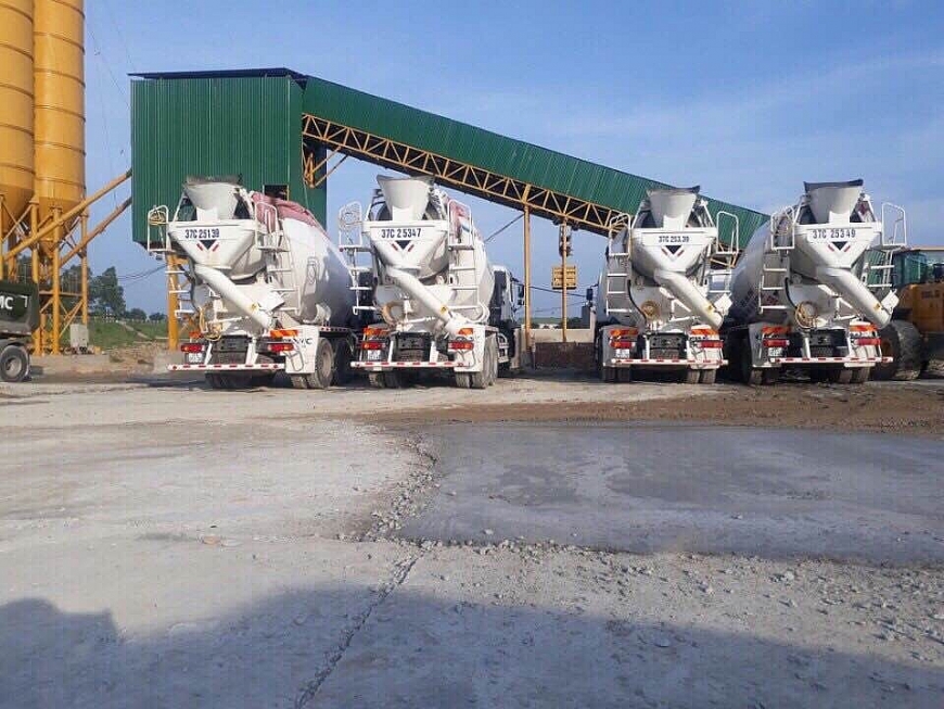 Hệ thống xe bồn chở bê tông của Công ty TNHH Hoa Thường