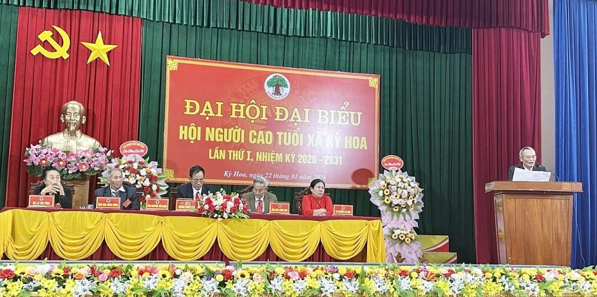 Đoàn chủ tịch điều hành Đại hội.