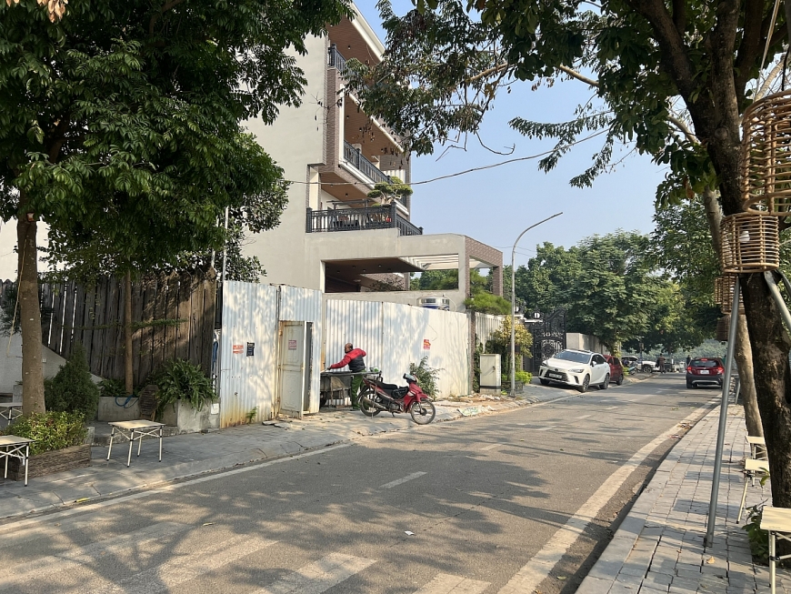 Hai mảnh đất số 14 và 15 tái định cư đang trong thời gian tranh chấp.