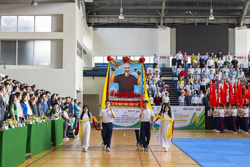 Lễ diễu hành tại Lễ khai mạc Hội thi Thể dục thể thao học sinh Thành phố Hồ Chí Minh 