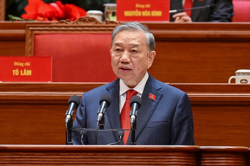 Đồng chí Tô Lâm, Tổng Bí thư Ban Chấp hành Đảng Cộng sản Việt Nam khóa XIV đọc Diễn văn bế mạc Đại hội đại biểu toàn quốc lần thứ XIV của Đảng. Ảnh: 