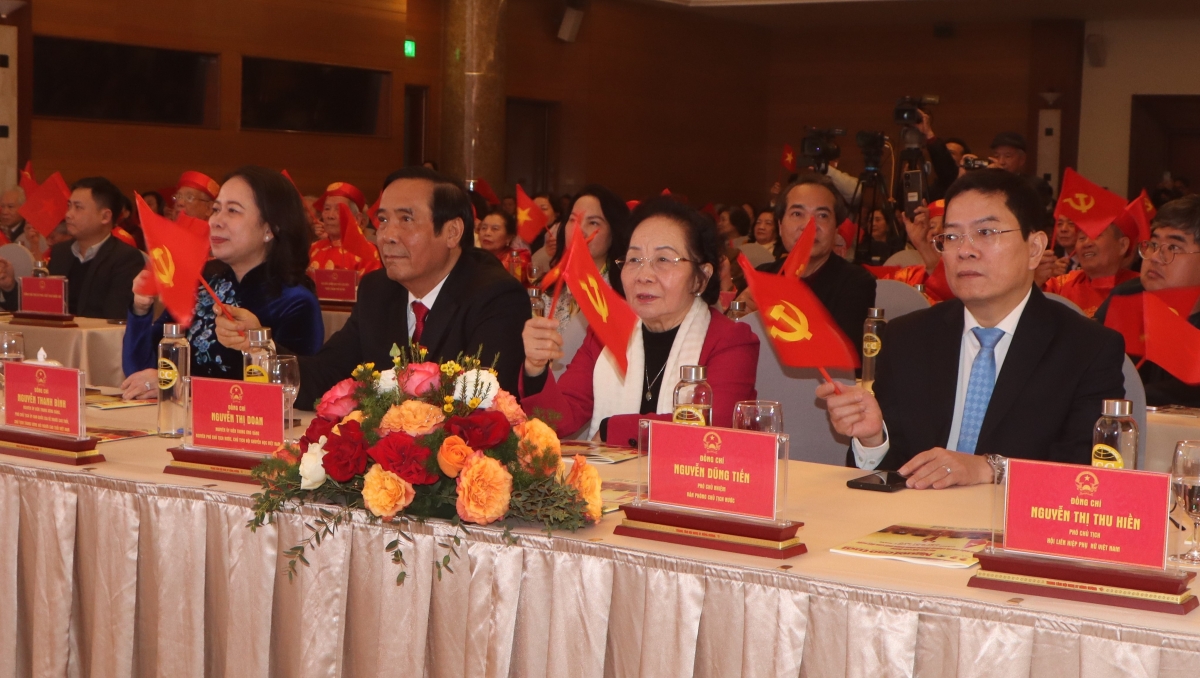 Giao lưu văn nghệ người cao tuổi chào mừng thành công Đại hội XIV của Đảng