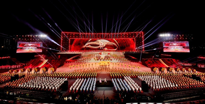 Không cần đợi giao thừa, 