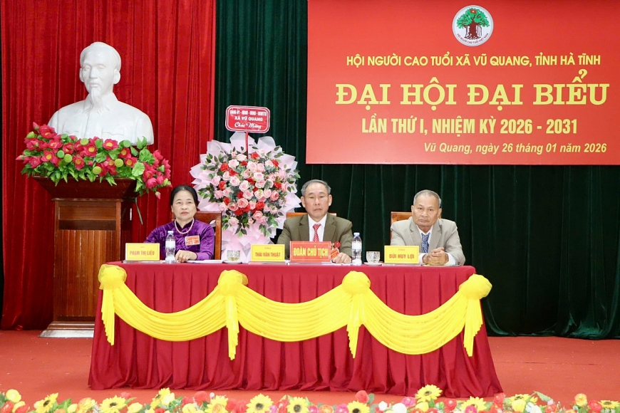 Đoàn Chủ tịch điều hành Đại hội.