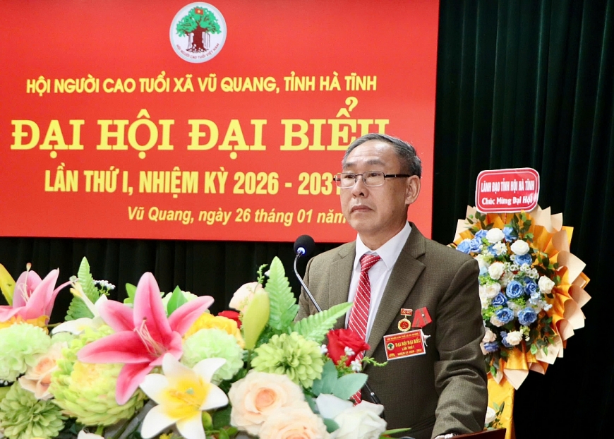 Ông Thái Văn Thuật - Chủ tịch Hội Người cao tuổi xã báo cáo tổng kết hoạt động công tác Hội NCT nhiệm kỳ 2021-2026, phương hướng mục tiêu nhiệm vụ nhiệm kỳ 2026-2031.