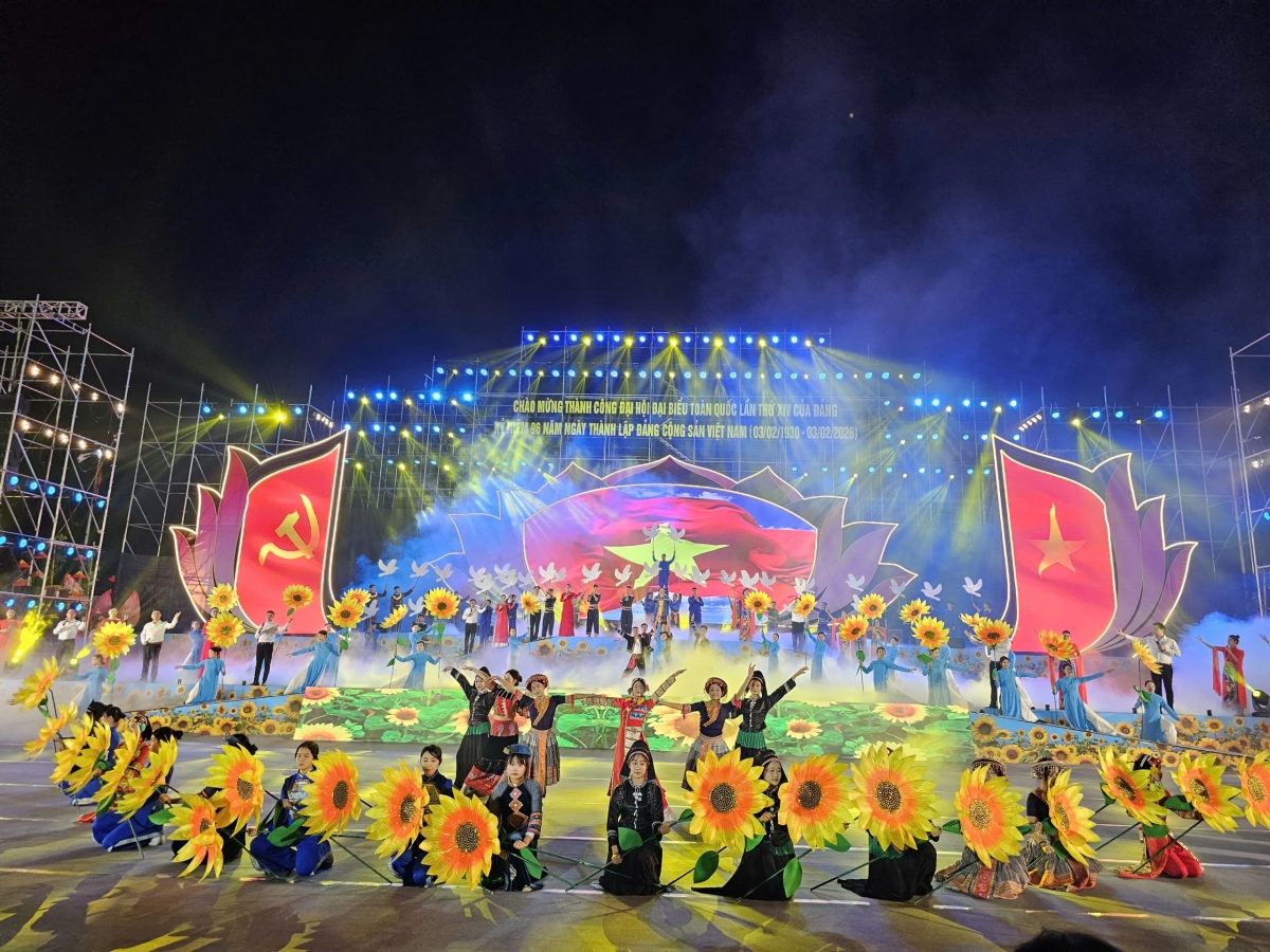 Lào Cai: Mãn nhãn Chương trình nghệ thuật chào mừng thành công Đại hội đại biểu toàn quốc lần thứ XIV của Đảng