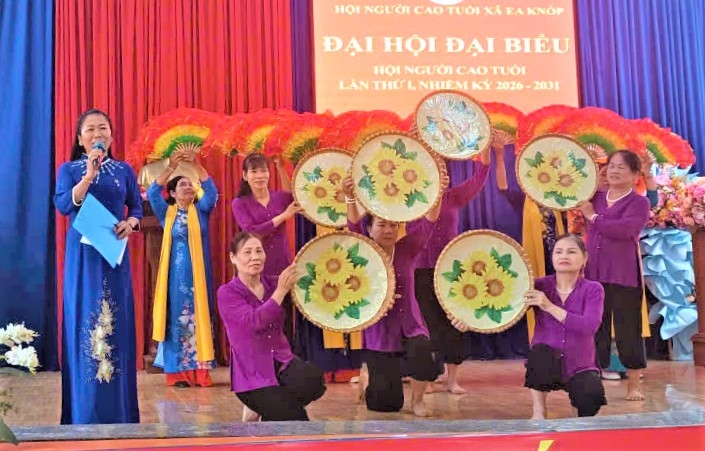 Nền tảng chăm sóc, phát huy vai trò NCT